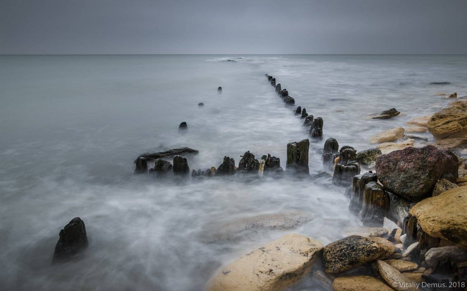 море, побережье, морской берег, горизонт, небо, скалистый берег, шторм, зима, длинная выдержка, nd фильтр, Виталий