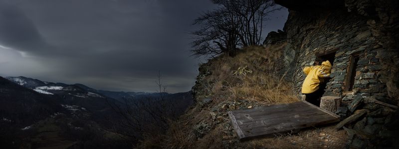исследователь, турист, турист, руины, заброшенный, желтый, куртка, вход, облачный, темный, тайна, забытый, поиск, скала, край, small_door, low_door, дверь, скит, холли, сербия, горы,explorer, hiker, ruin, abandoned, yellow, jacket, entrance, cloudy, dark, Exploring mysteries фото превью