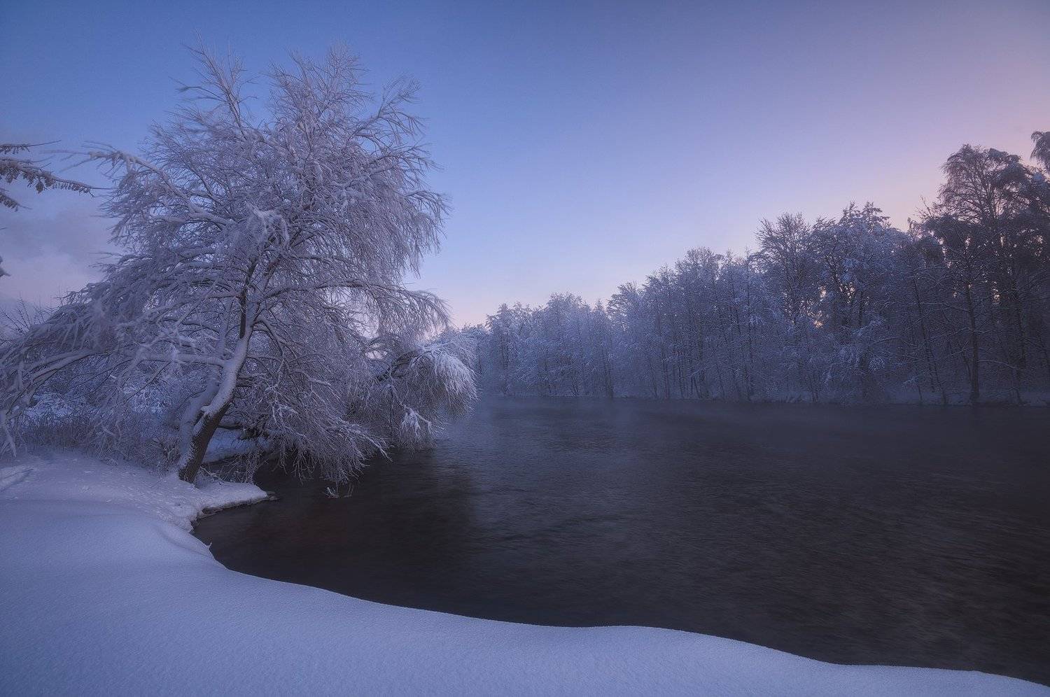 россия, подмосковье, шатура, пейзаж, природа, зима, утро, рассвет, мороз, снег, иней, озеро, вода, пар, деревья, небо, свет, Иван Мухин
