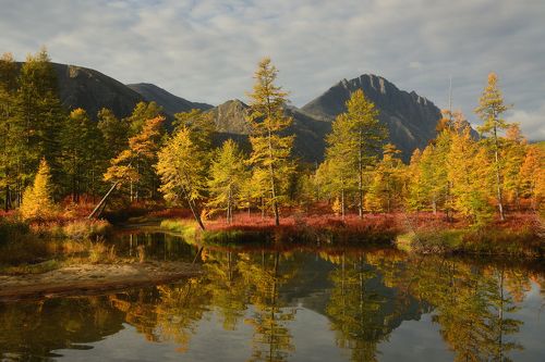 Неведомый просыпается...