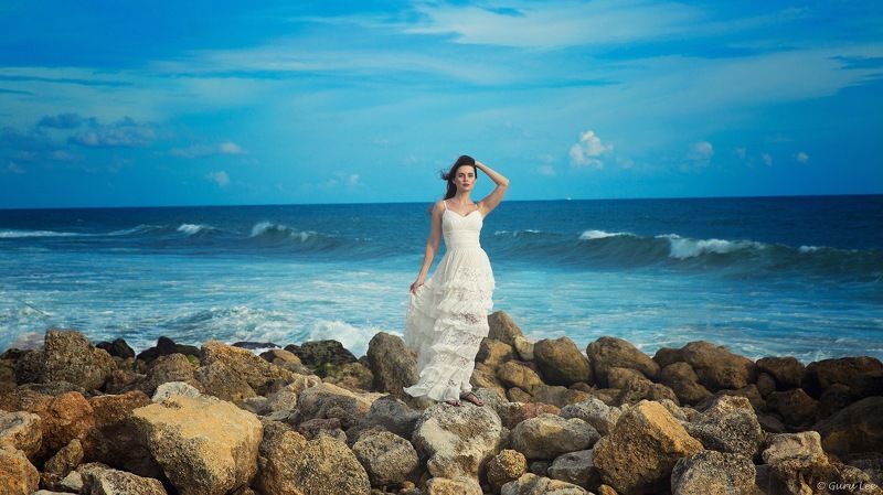 бали пляж море камни девушка отдых Bali фото превью