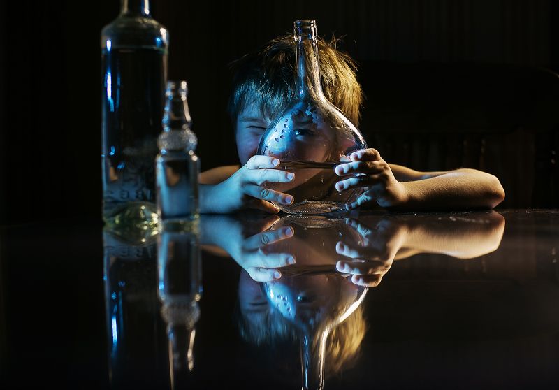 портрет ребенок Хитрый взгляд фото превью