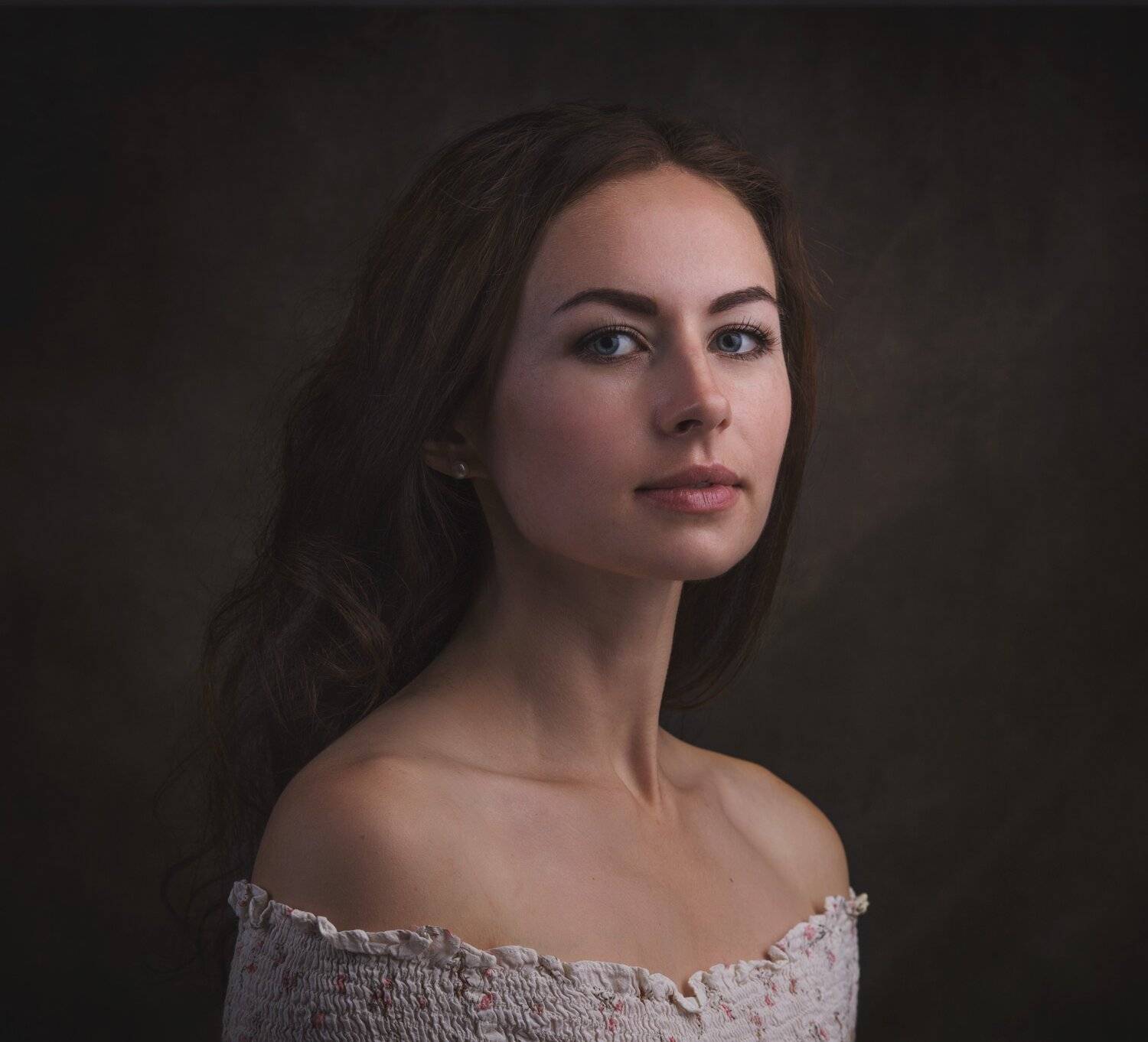 портрет девушки, студия, Бутвиловский Дмитрий