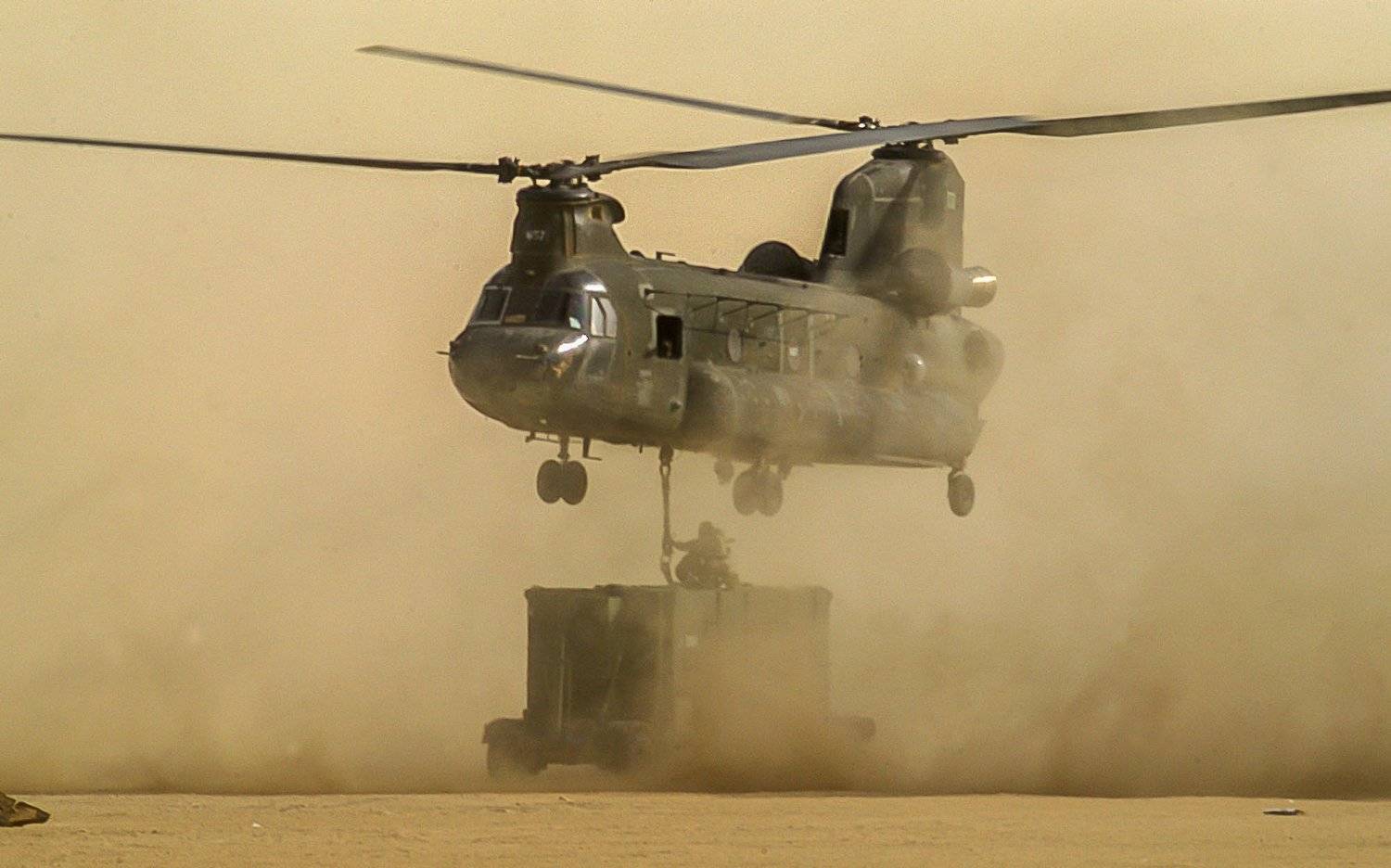 #cargo #sand #wheather #places #landscapes #helicopter #military #storm, Nikolay Nikolov