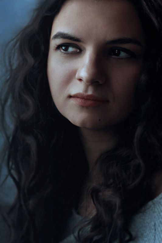 портрет, кудри, canon, девушка, лицо, глаза, настроение цвет моря фото превью