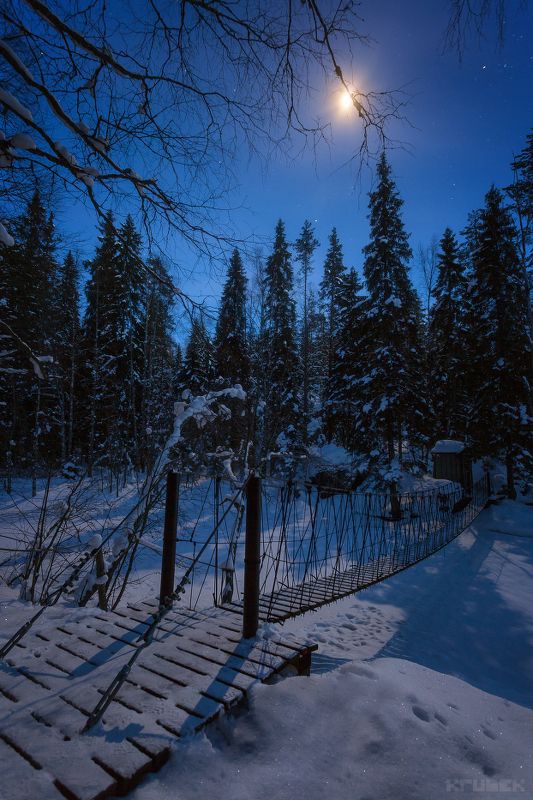 карелия, рускеала, тохмайоки, ночь, зима Мостик через лунную реку фото превью