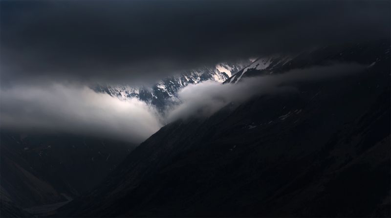 природа, пейзаж, кавказ, горы, весна, вечер, панорама, закат, солнце, небо, облака, свет * фото превью