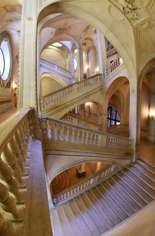 louvre, paris, stairs, staircase, arches, columnes, archtecture, lighht, panorama, wide-angle Эшереска фото превью