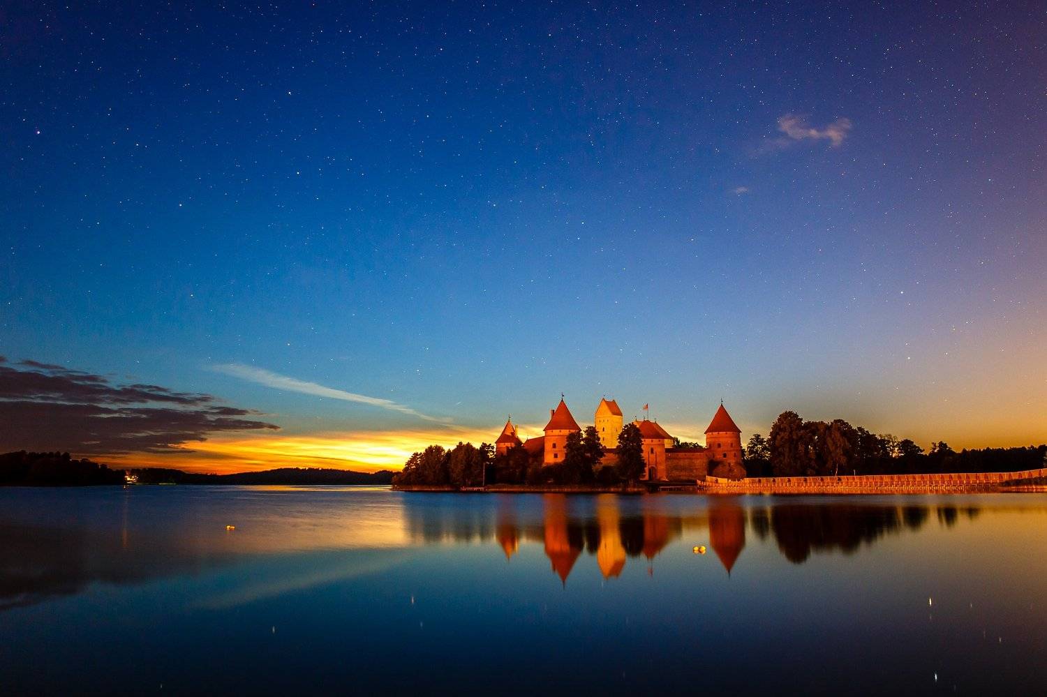 trakai castle, lithuania, sunrise, stars, Vitalis Vasylius