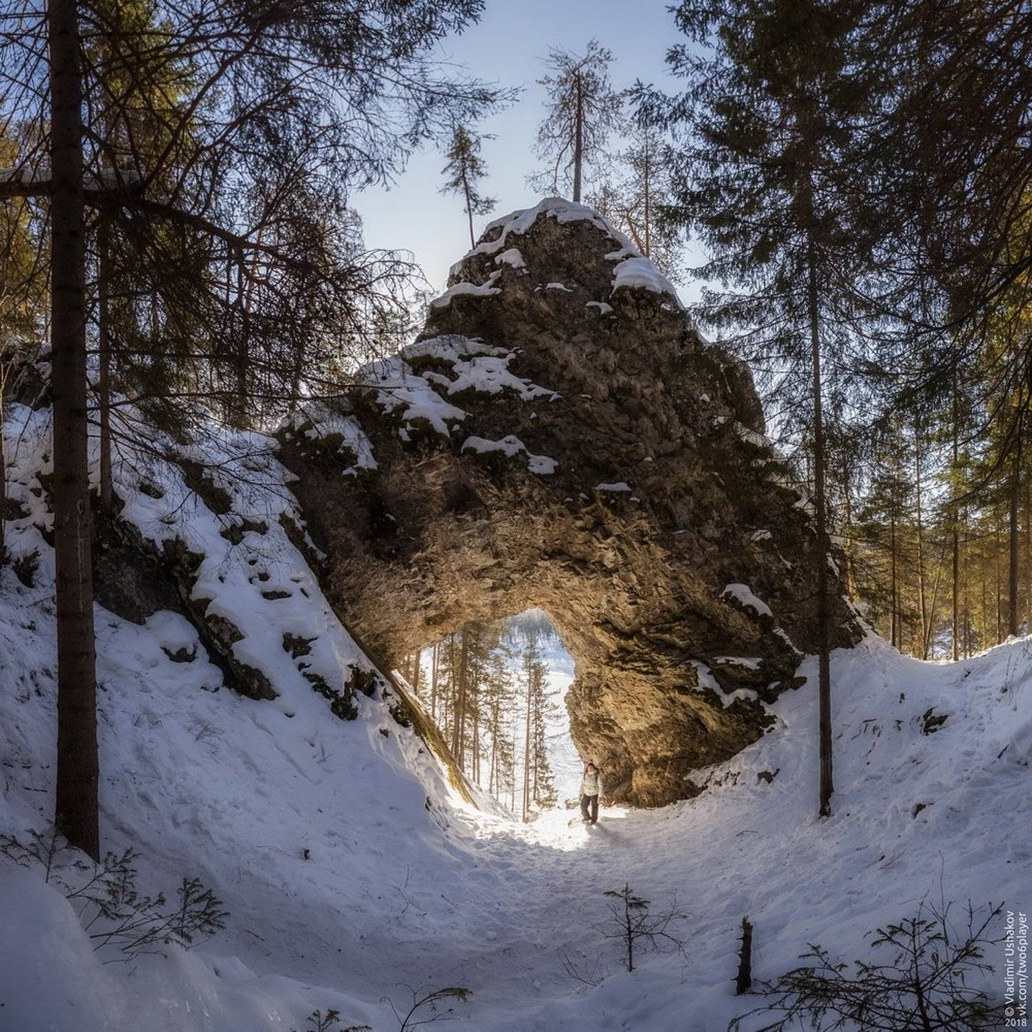 скала, арка, царские ворота, дыроватые ребра, река, чусовая, деревня, усть-койва, пермский край, Владимир Ушаков