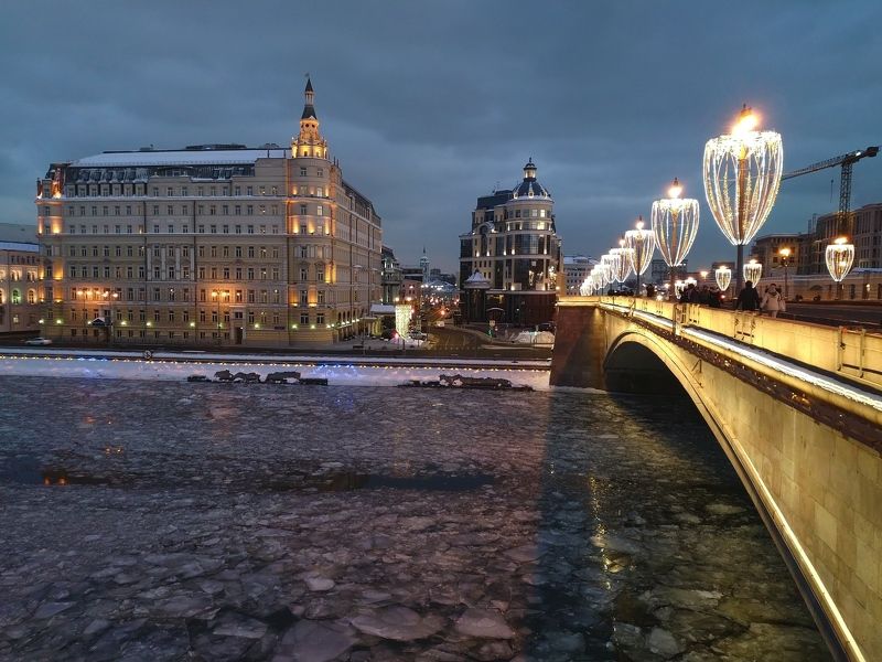 мост, москва, центр, набережная. Угол зрения фото превью
