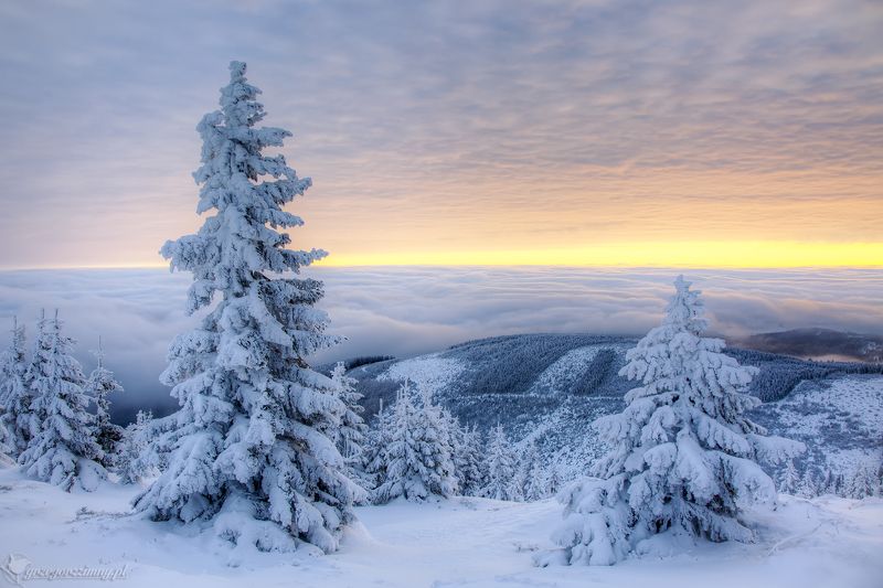 giant, mountains, sunrise, clouds Sunrise фото превью
