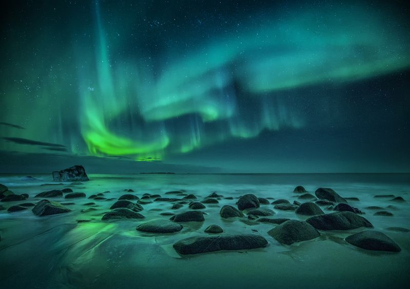 Лофотенские острова, Utakleiv Beach, зима, полярное сияние Награда для полуночника фото превью