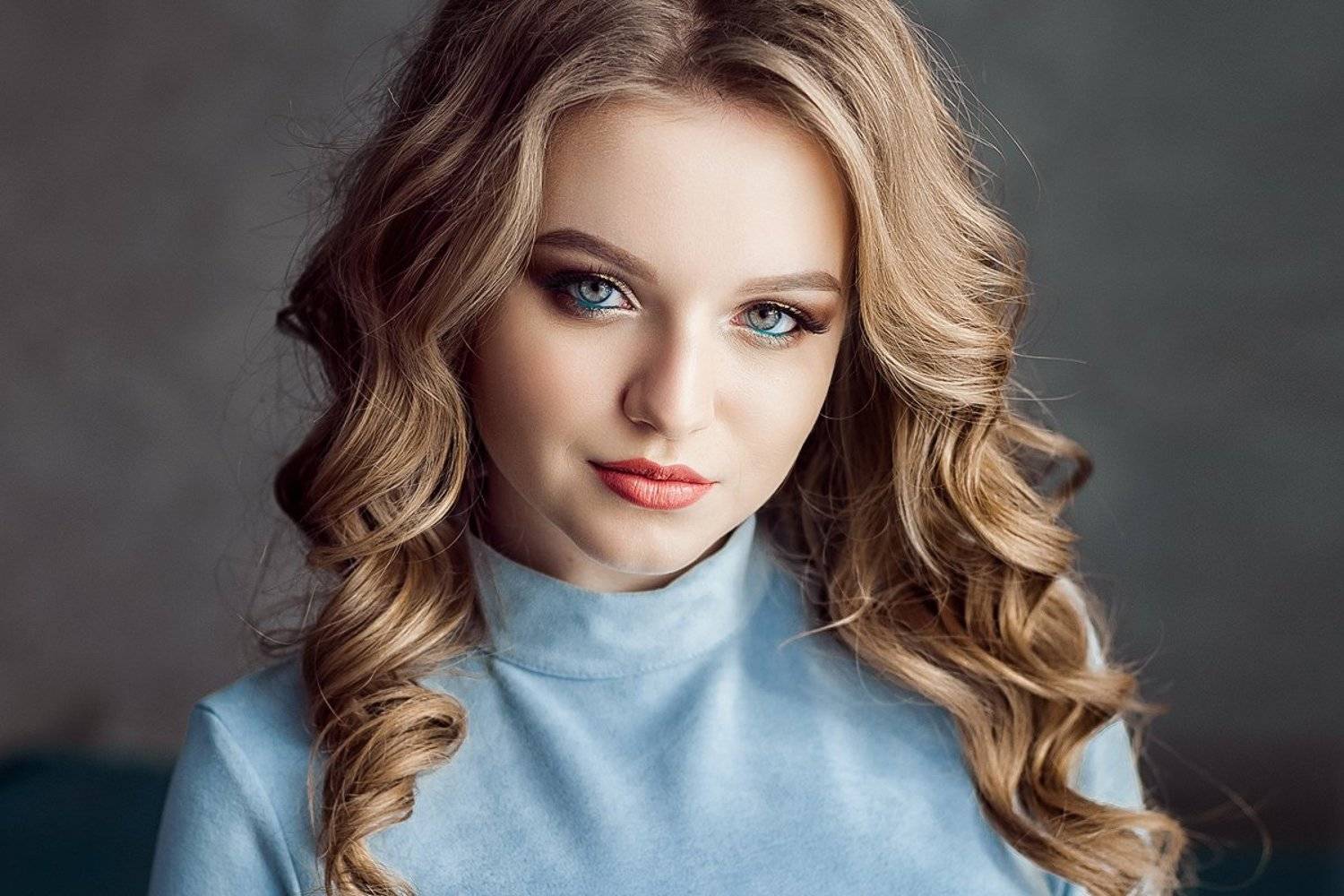 Аня. Автор: Лана Никонова , Лана Никонова