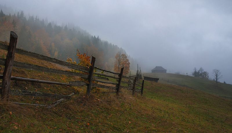 горы, домик, туман, осень Волова. фото превью