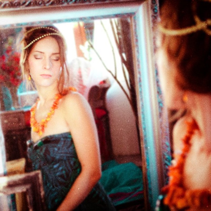 through the looking glass фото превью