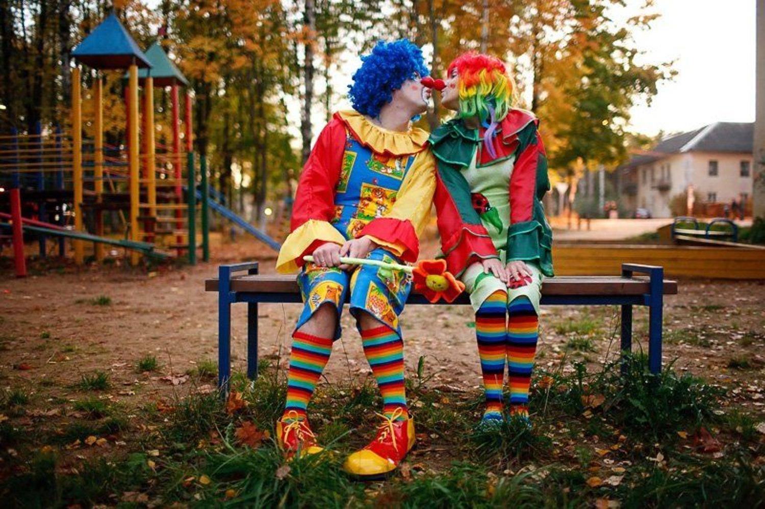клоуны, город, детская площадка, Кирилл Чернов