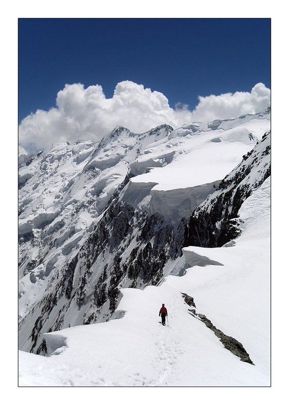 кавказ, безенги, гестола, альпинизм Стою на краю... фото превью