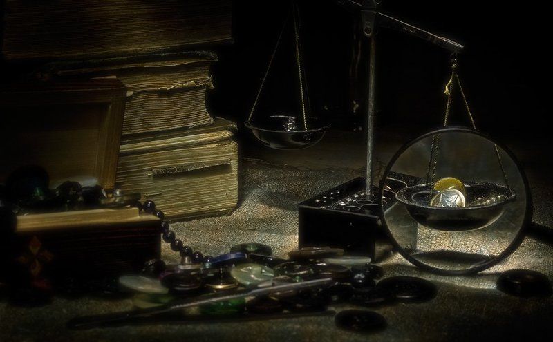 пуговицы, книги, лупа, весы Пиастры, пиастры... фото превью