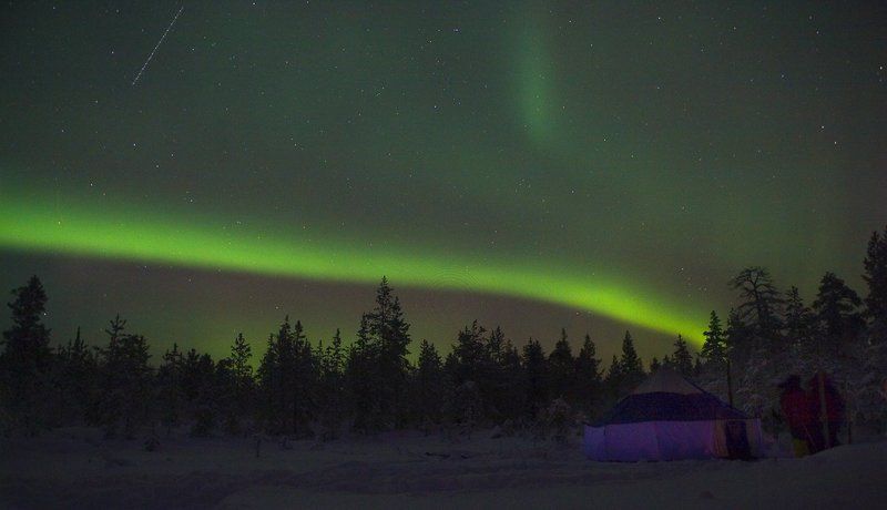 про, сияющее, небо, и, падающие, звезды Дорогами севера фото превью