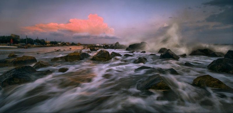 Залив штормящий фото превью