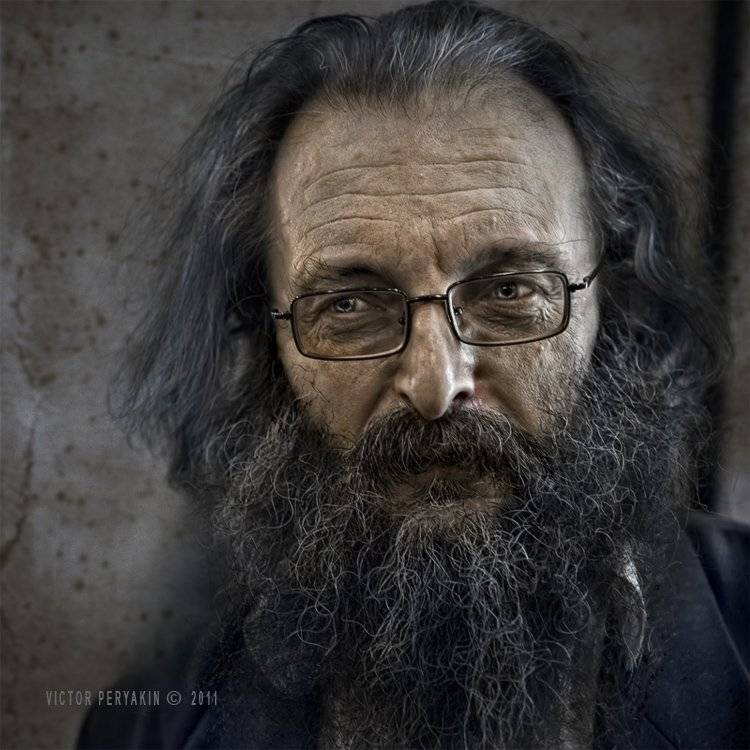 , Виктор Перякин