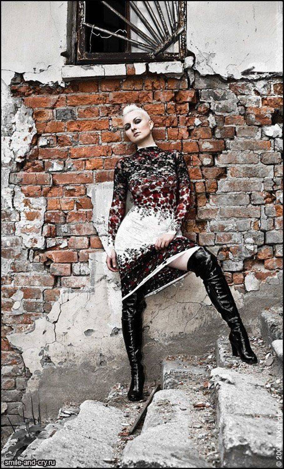 , фетиш модель и дизайнер фетиш одежды Агна Деви (FetishModel.ru)