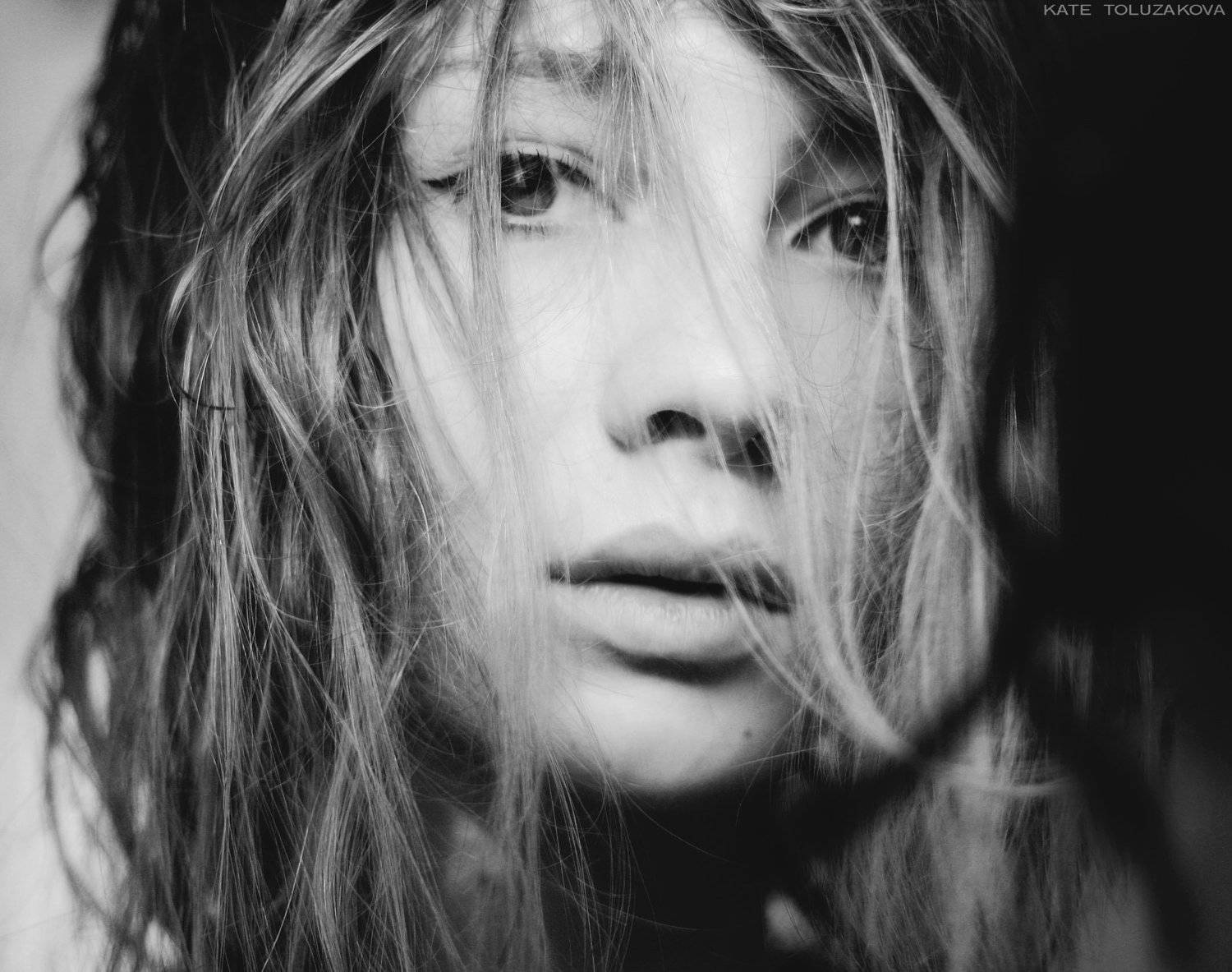 автопортрет,девушка,волосы,локоны,нежность,загадочность,self-portrait, girl, hairs, curls, tenderness, inscrutability,, Екатерина