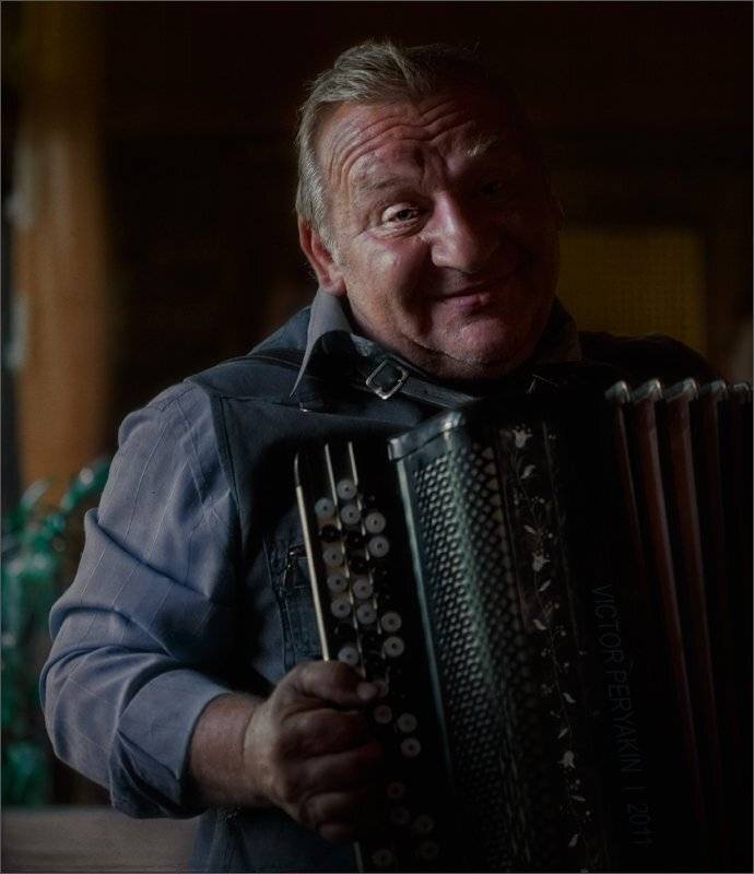 , Виктор Перякин