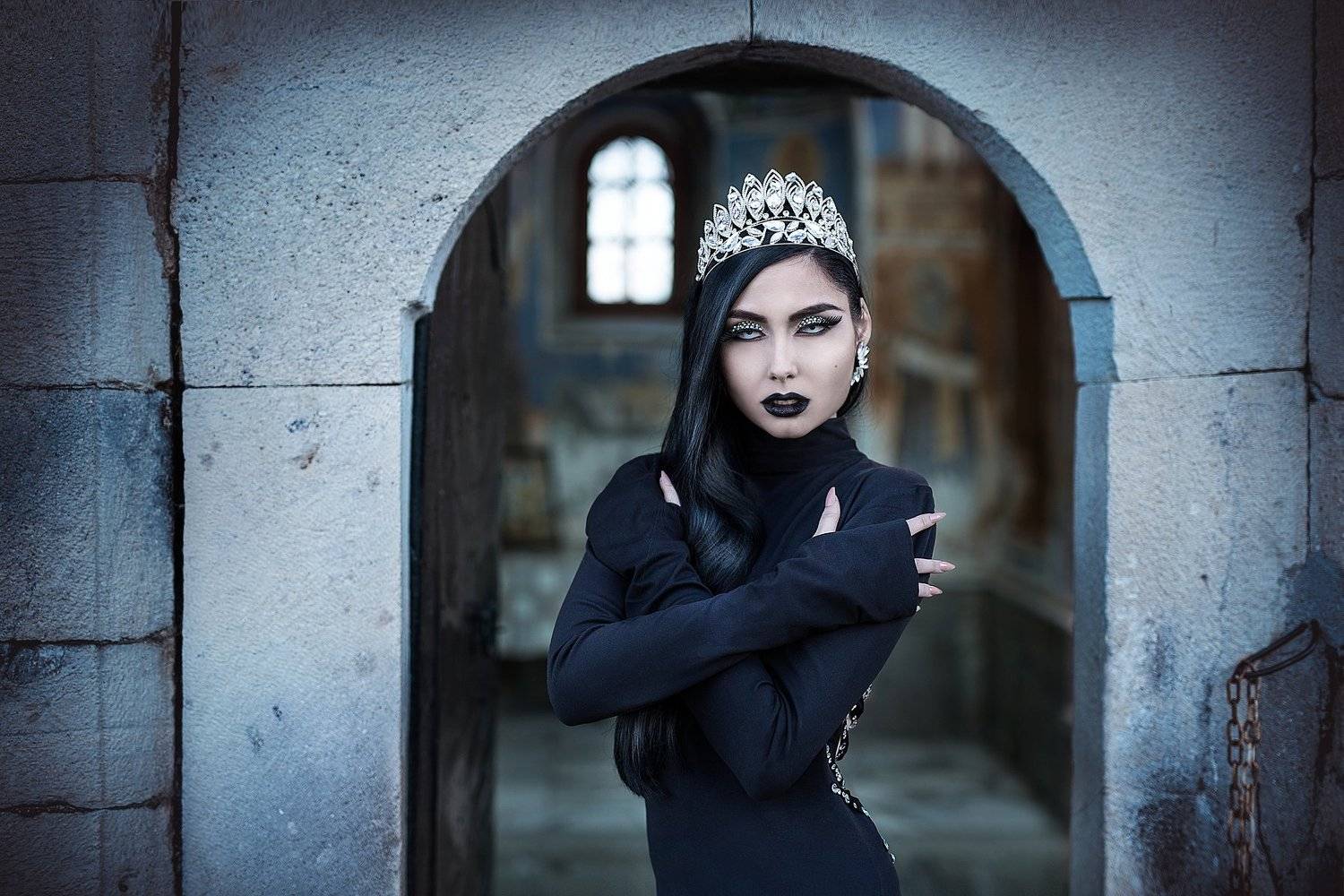 sexy, model, fashion, erotic, lips, body, makeup, jewels, crown, retouch, Atanas Petkov