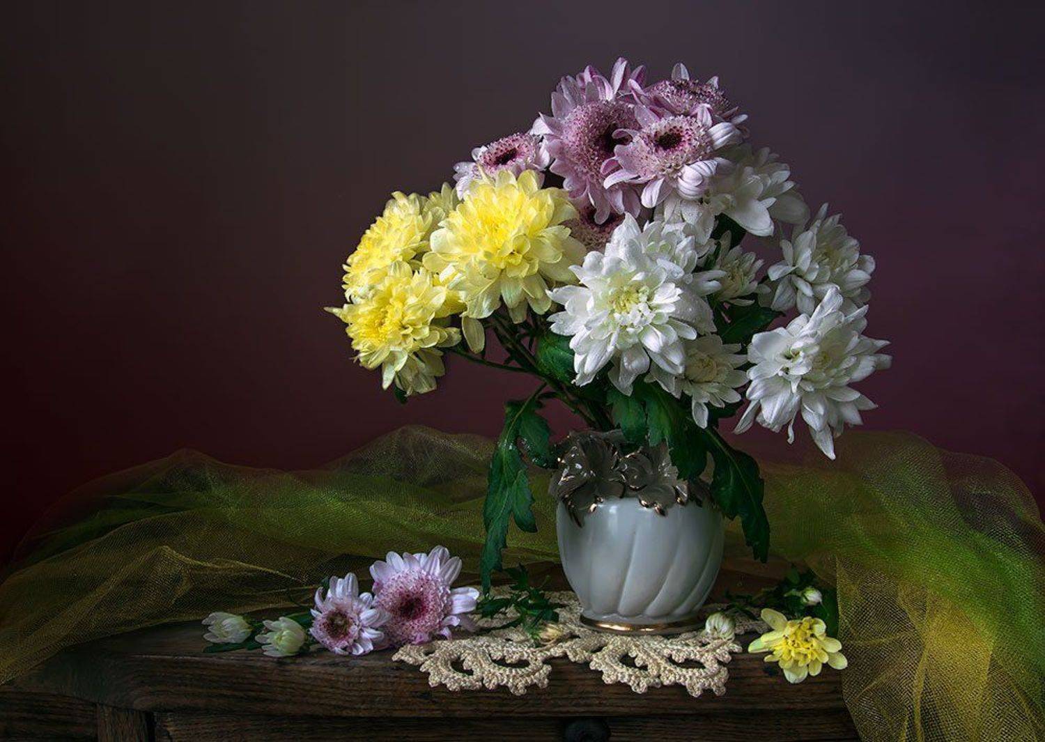 красивый натюрморт с хризантемами,букет,цветы,искусство,творчество,художественное фото,костюченко людмила., Людмила Костюченко