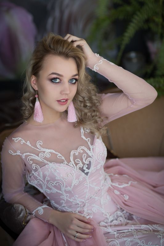 девушка,портрет, платье, барби Ульяна фото превью