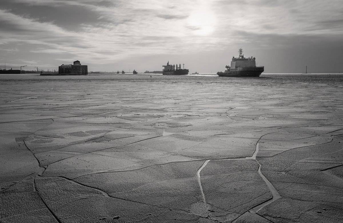 Ледовая проводка. Чумной форт., Юрий Чернов