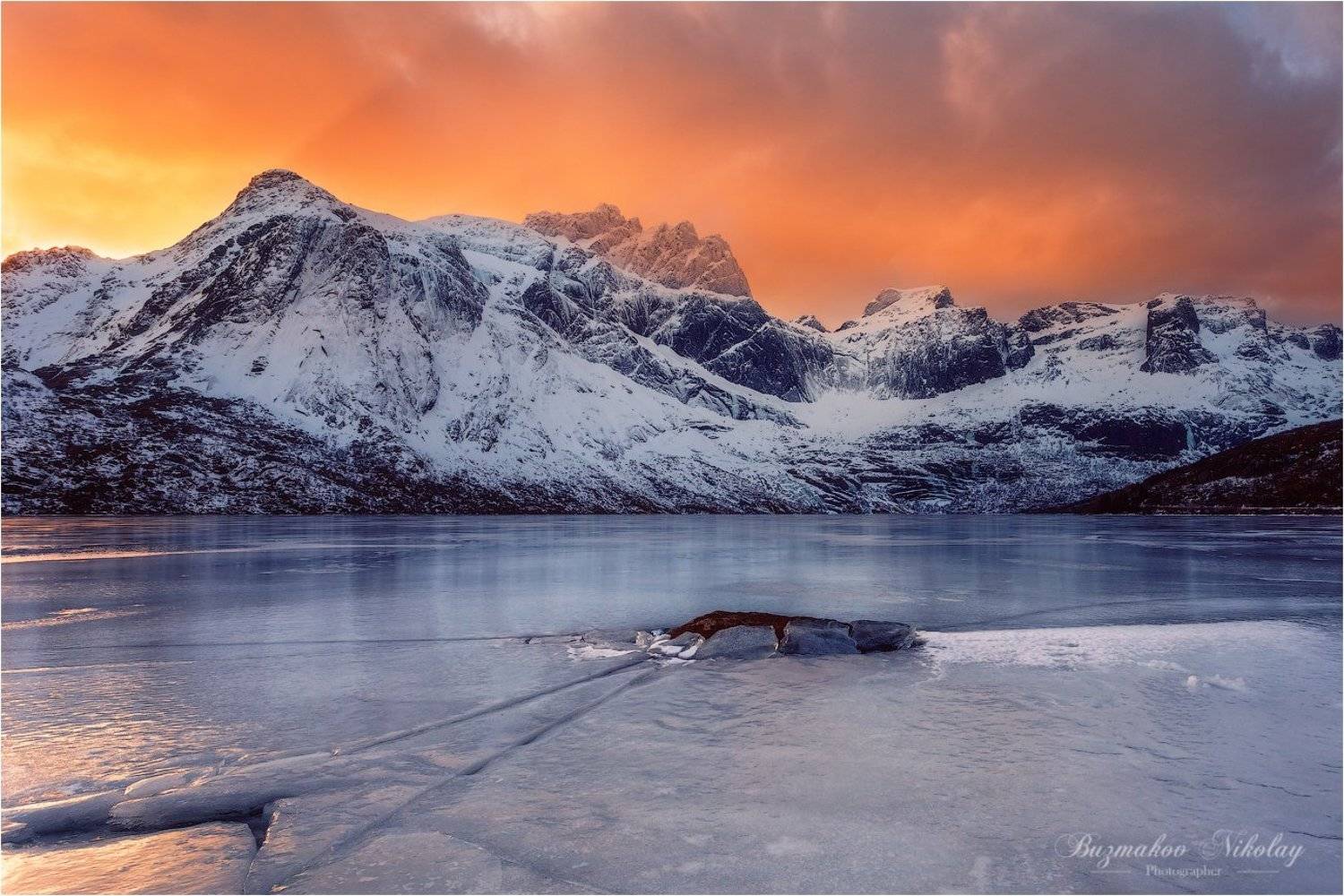 norway. lofotenislands. storvatnet. nusfjord., Николай Бузмаков