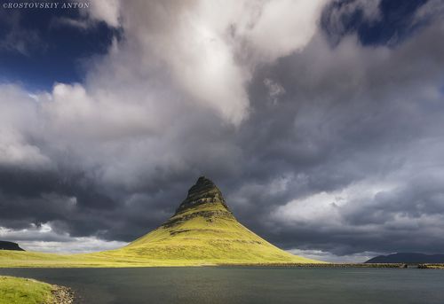 Kirkjufell Mountain