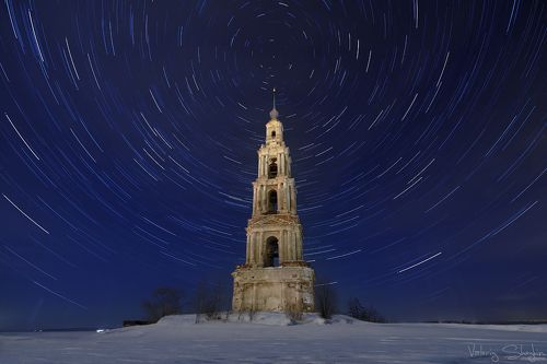 ...Звёзды, таящие мысли глубокие...