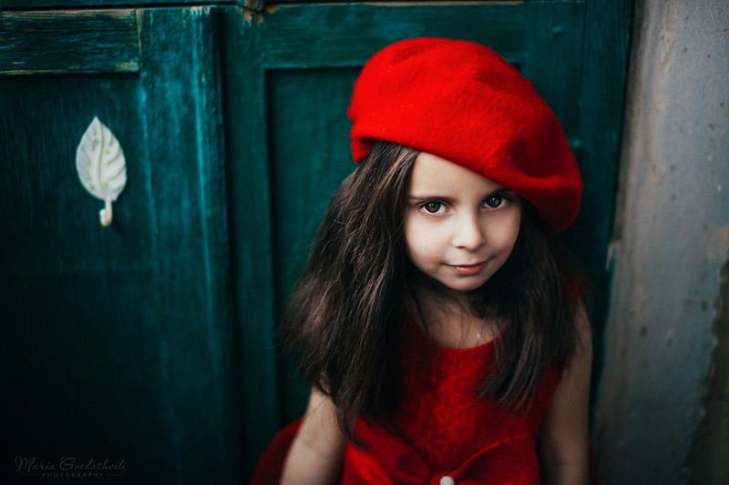 In Red фото превью