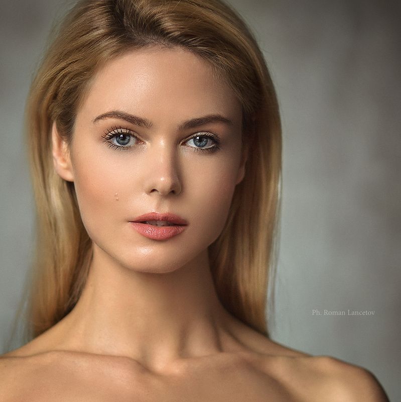 Виктория фото превью