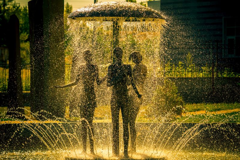 киев. оболонь. фонтан Закатная фото превью