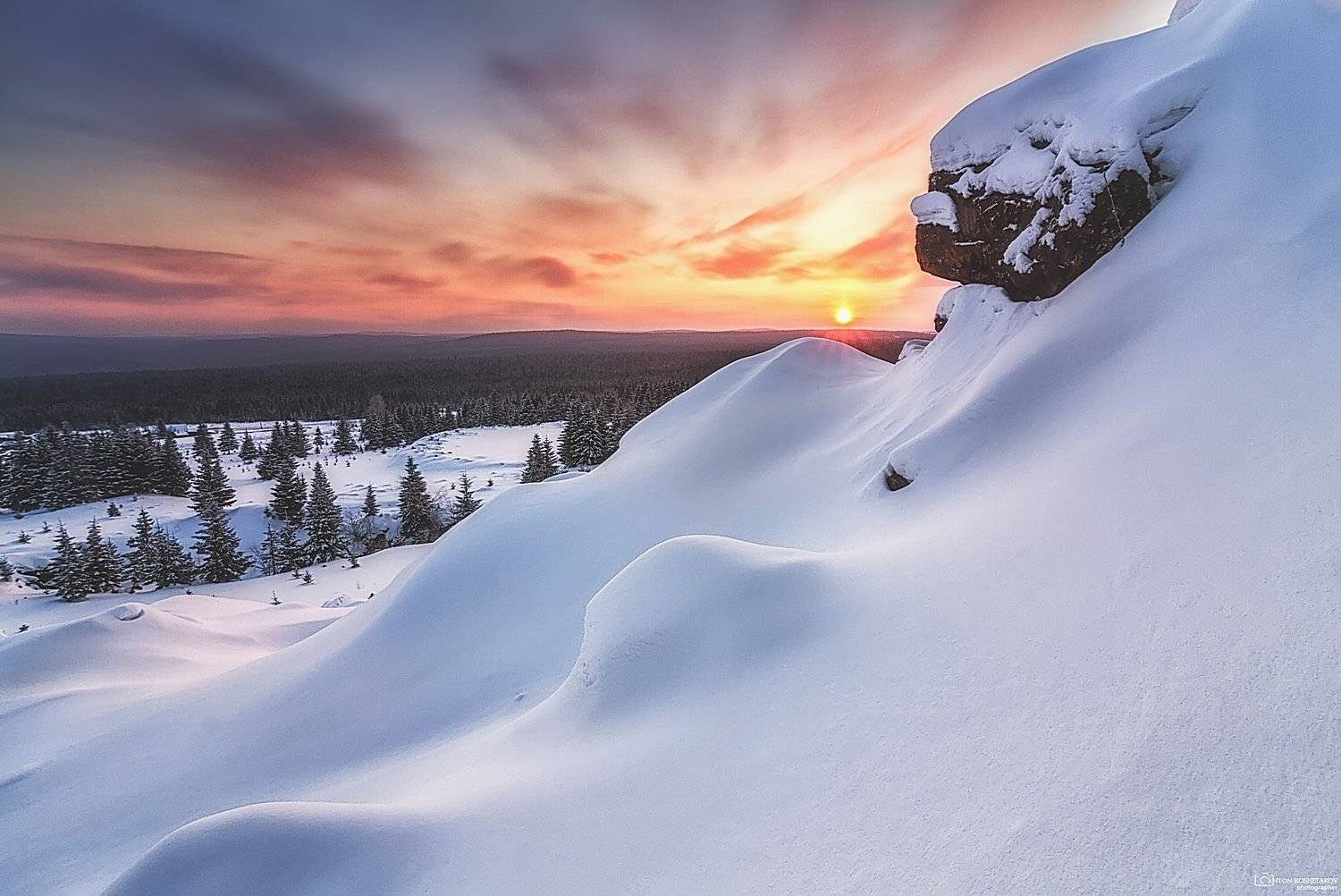 рассвет, зима,скалы, горы, пейзаж,восход,снег, камни, пермский край, сараны, урал,солнце,сугробы, морозно, утро, Антон Кошетаров