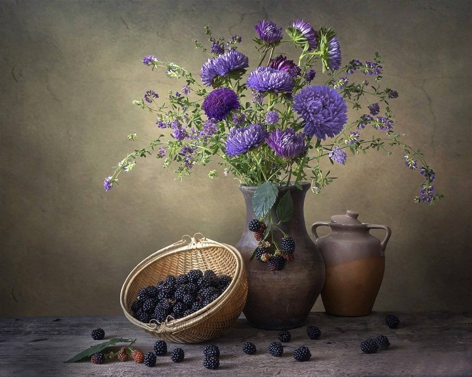 натюрморт, цветы, букет, осень, астры, фиолетовые, ежевика, Ирина Приходько