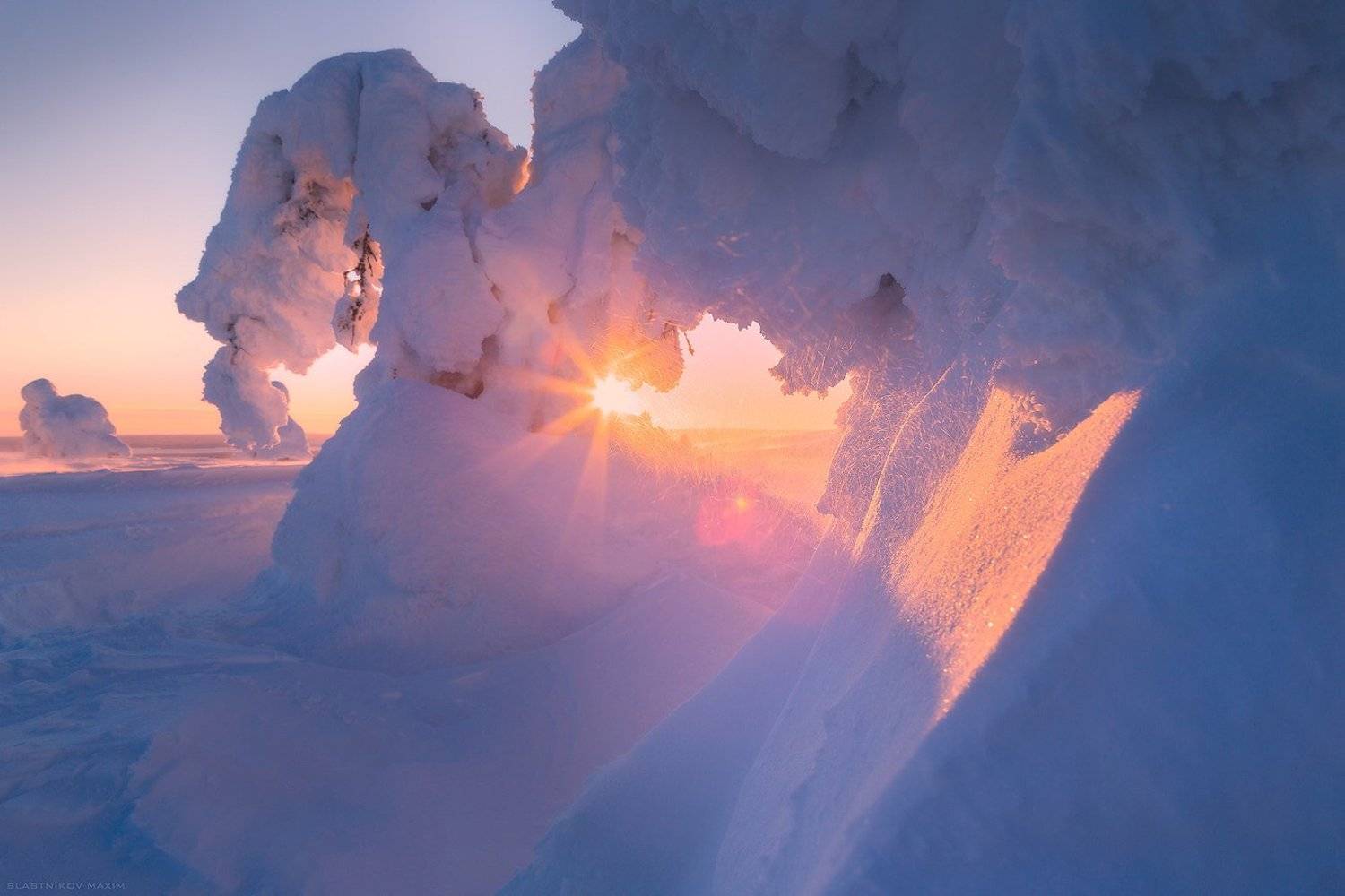 финляндия, лапландия, снег, ветер, холод, лес, солнце, путешествия, рассвет, закат, луч, солнце, мороз, зима, новый, год, lapland, finland, sky, cold, snow, wind, travel, explore, outdoore, trees, forest, light, sun. sunset, sunrise, Максим Сластников