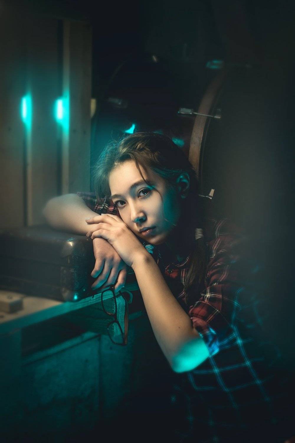 цветные фильтры, постоянный свет, светодиоды, девушка,за кулисами,, vadim