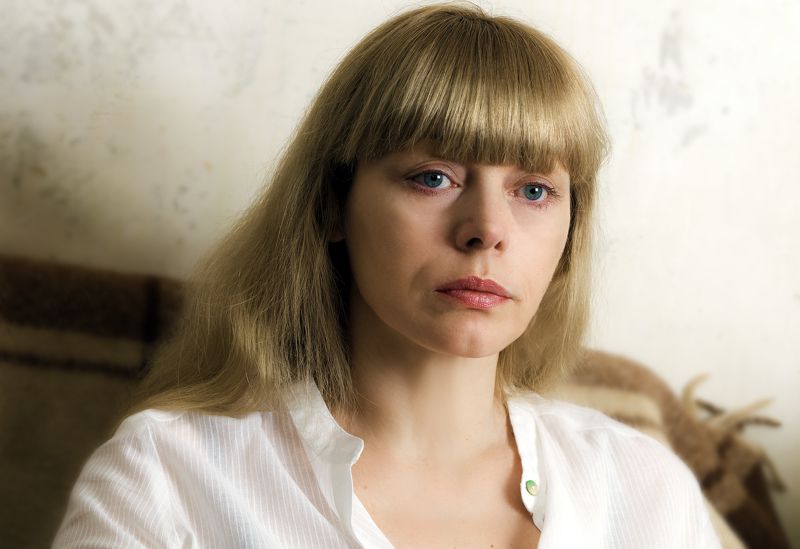 девушка, портрет, солнечный свет Солнечный луч фото превью