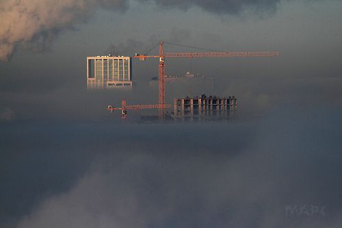 Большой и маленький кран