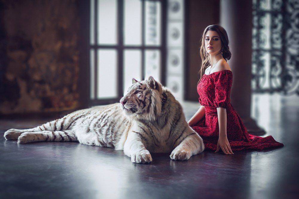 , Теннант Юлианна