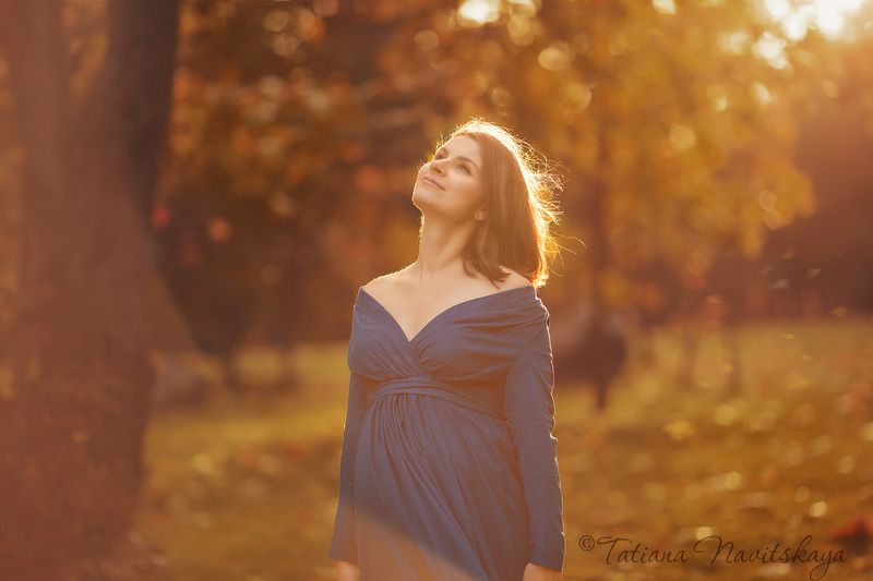 беременность, скоро мама, в ожидании, осень, листья, красный, синий, счастье, ожидание В ожидании чуда фото превью