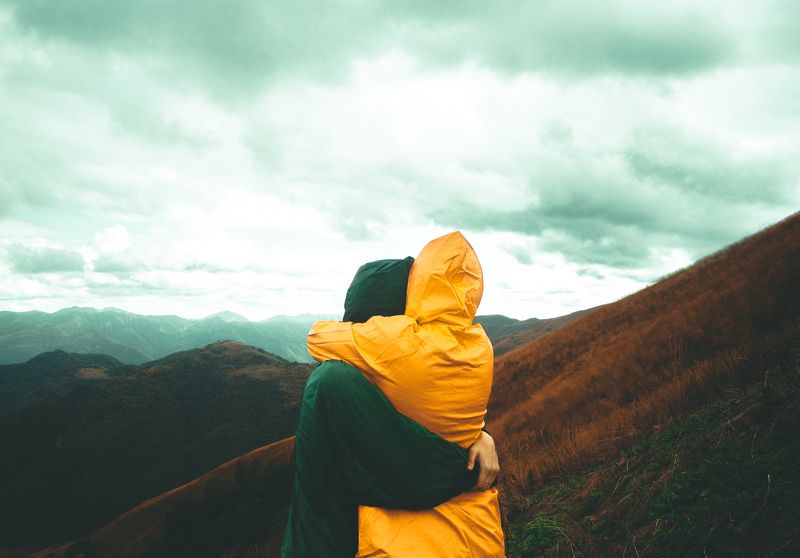 объятия фото превью