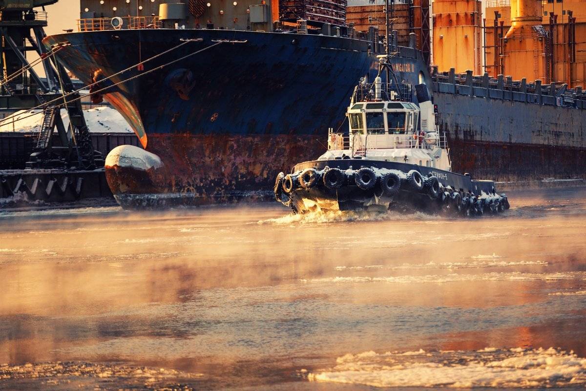 Буксир., Юрий Чернов