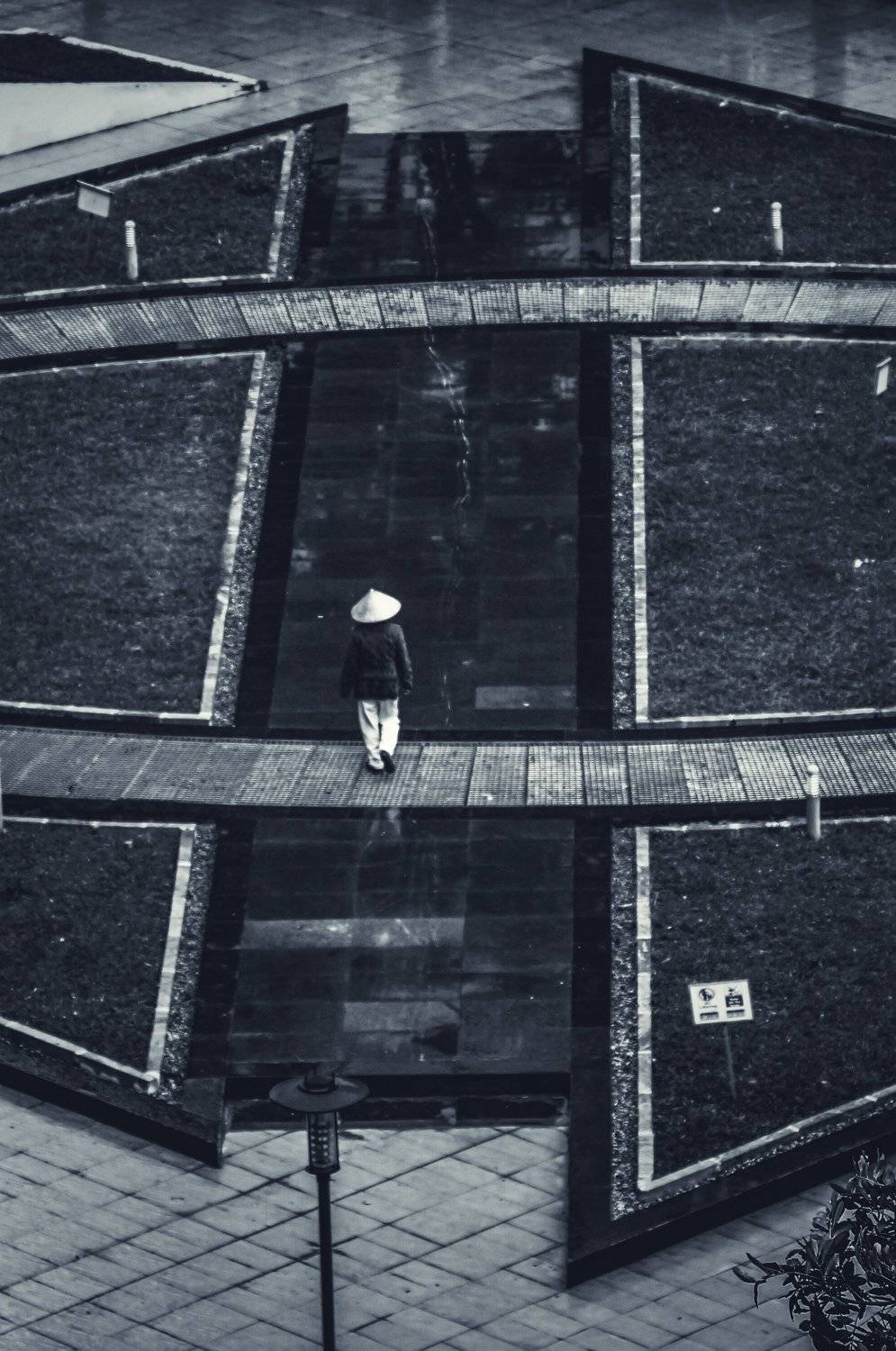 mood bw hanoi road rome, Haluukts